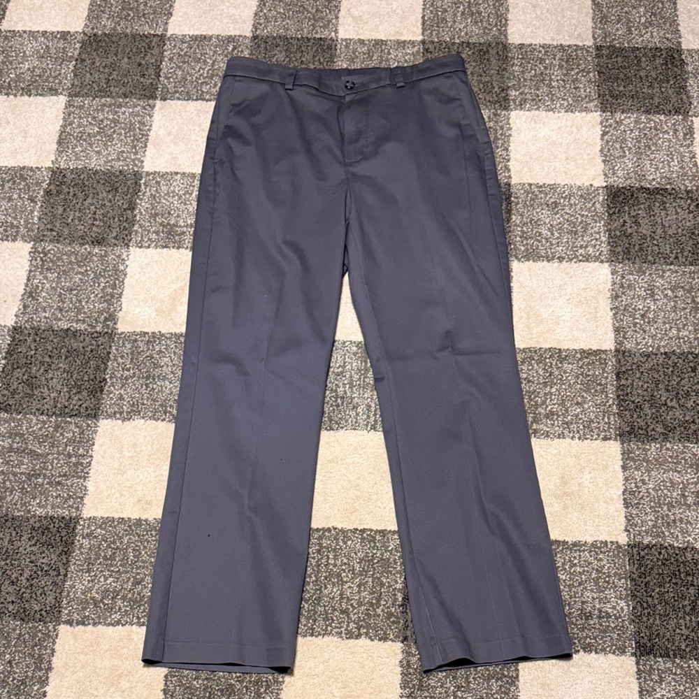 Roundtree & Yorke Men's Charcoal Dress Pants